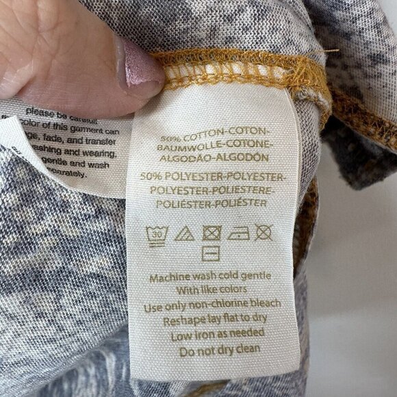 Free People We the Free Python Printed Tshirt Womens Gray Short Sleeve Snake PS - Picture 6 of 9